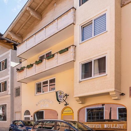 Town House Apartment Hopfgarten im Brixental Luaran gambar