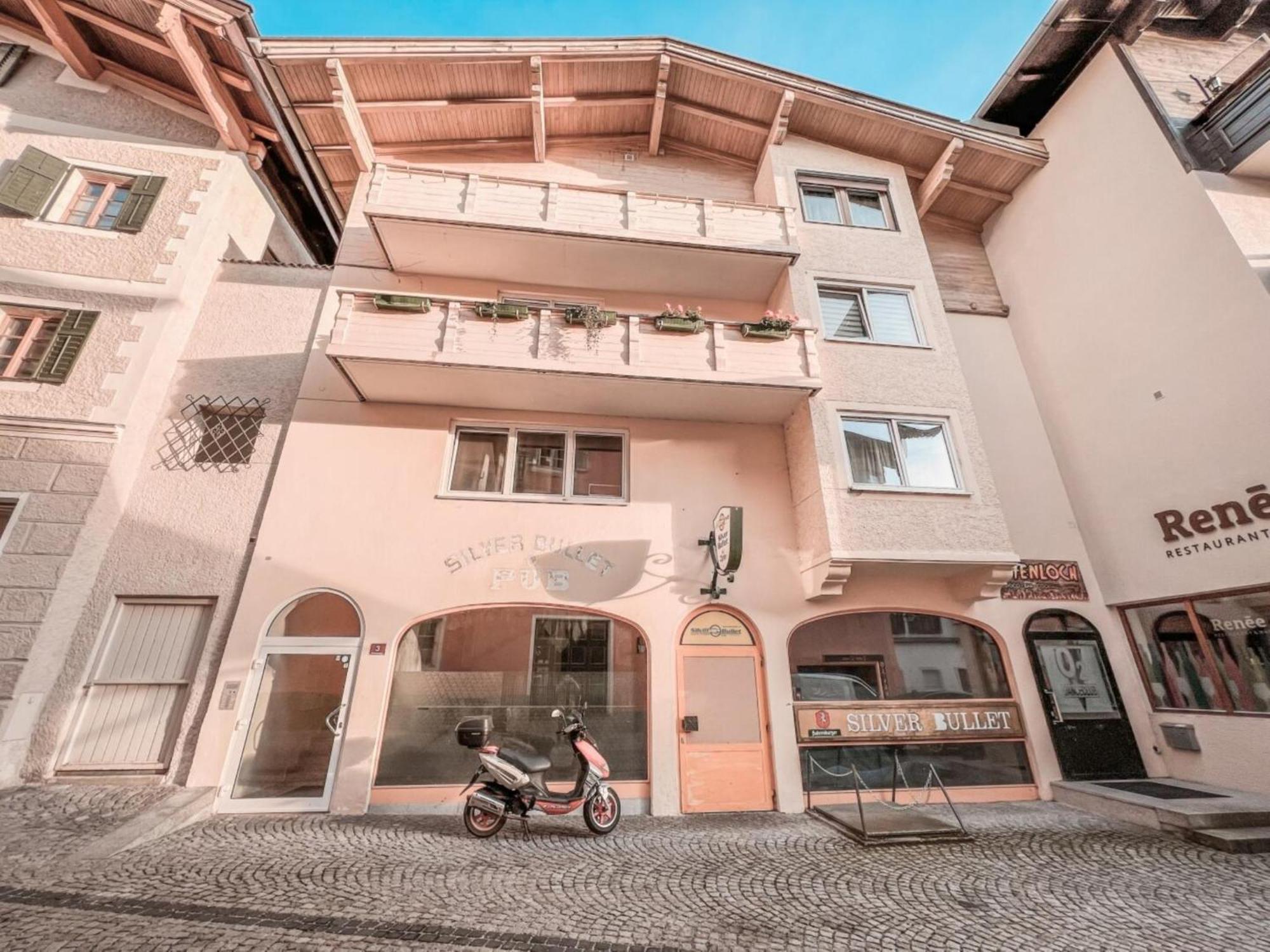 Town House Apartment Hopfgarten im Brixental Luaran gambar
